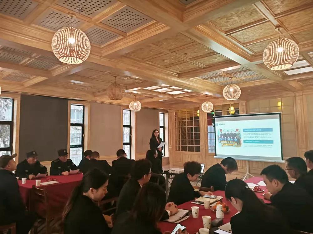 人和物业|2021年业绩成果分享会暨2022年目标计划沟通会圆满完成